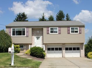 2655 Princeton St, Lower burrell, PA 15068