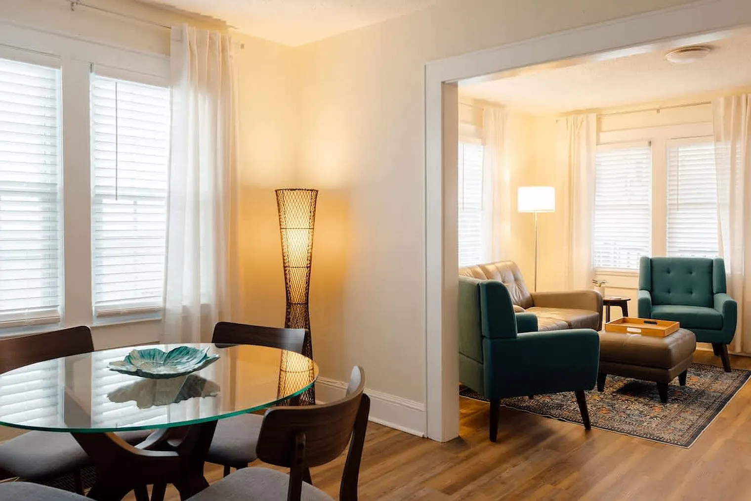 2 bed, 1.0 bath, 495 sqft, $4,354 — Photo 3