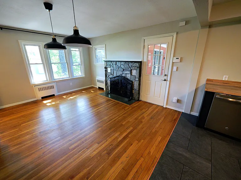 1026 Springfield St #1 — Photo 11