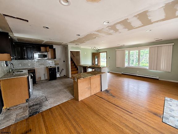 5th image of 844 Smith Bowen Rd