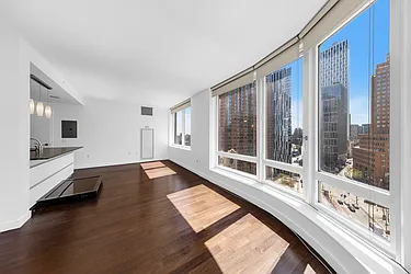 306 Gold Street, #16E