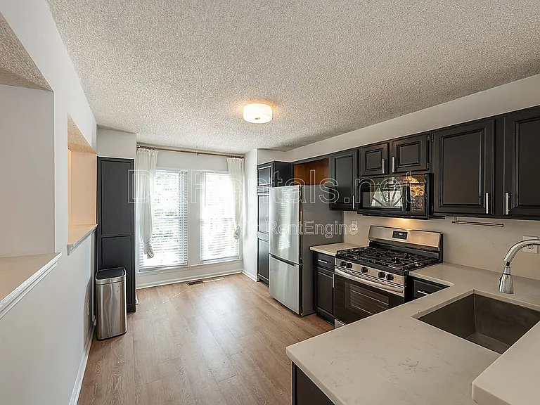 2200 Goodwood Blvd SE — Photo 11