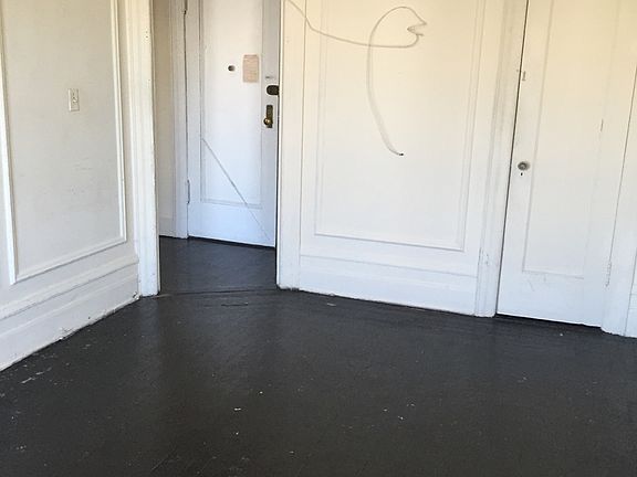 5th image of 3095 34th St #4C