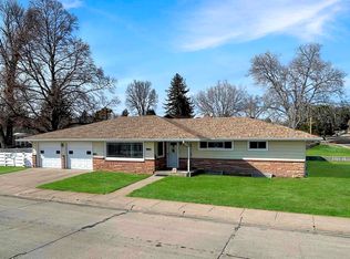 815 E 6th St, Ogallala, NE 69153