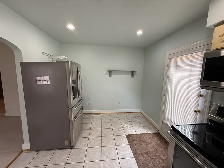 511 Simpson St #A — Photo 3