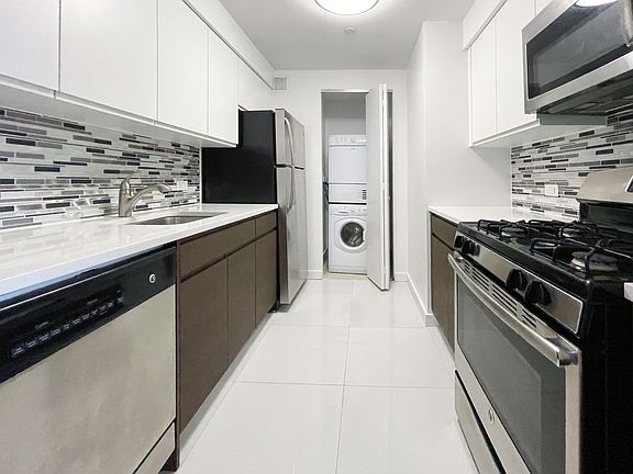 5th image of 310 E 2nd St APT 3B
