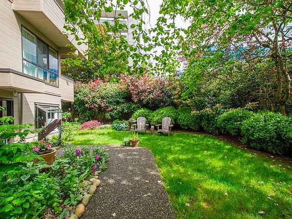 3rd image of 1363 Clyde Ave #9