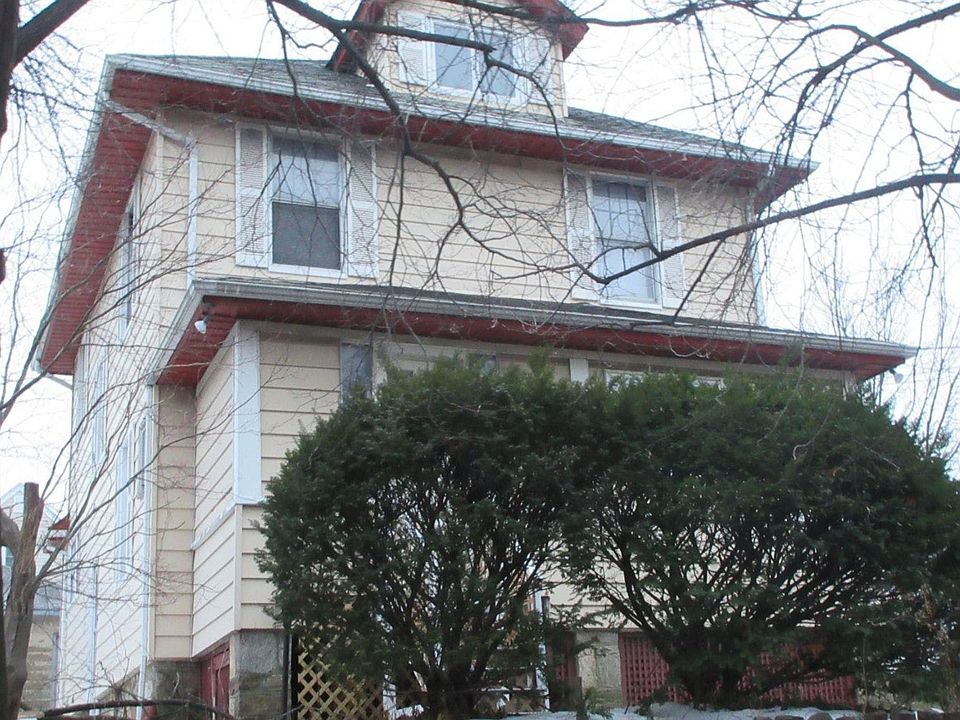 2nd image of 34 Alida St #171