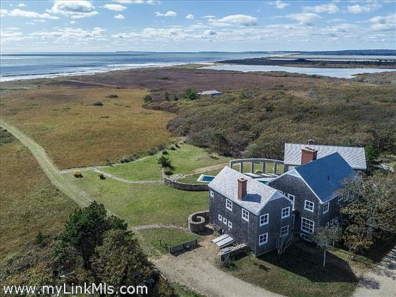 The house looking out to the ocean
