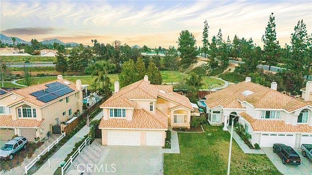 1st image of 23840 Cadenza Dr