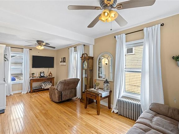 5th image of 66 West St