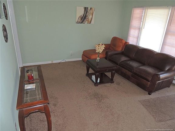 4th image of 646 Monagan St