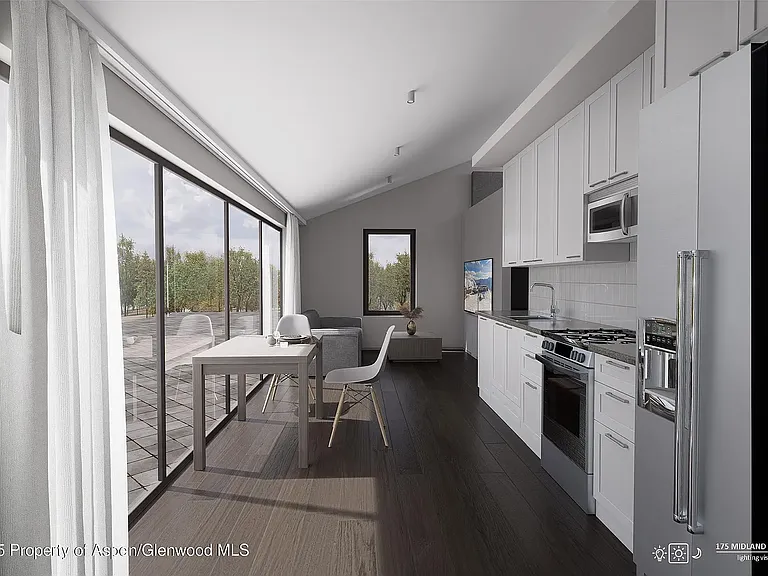 175 Midland Ave #1B — Photo 1