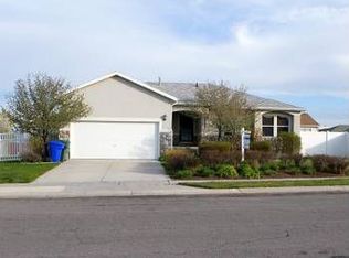 5387 W Wheatridge Ln, West Jordan, UT 84081
