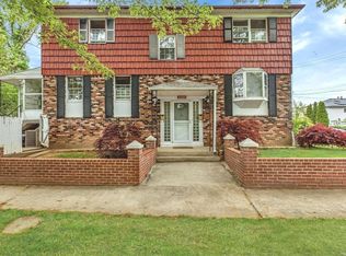 24903 37th Ave, Little Neck, NY 11363