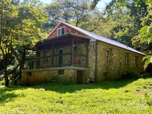 45 Meandering Trl, Asheville, NC 28806