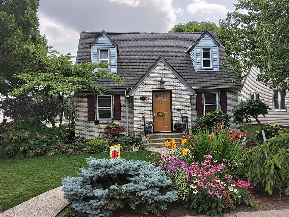 1st image of 168 W 20th St