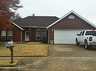 3402 Mockingbird Ln, Rogers, AR 72756