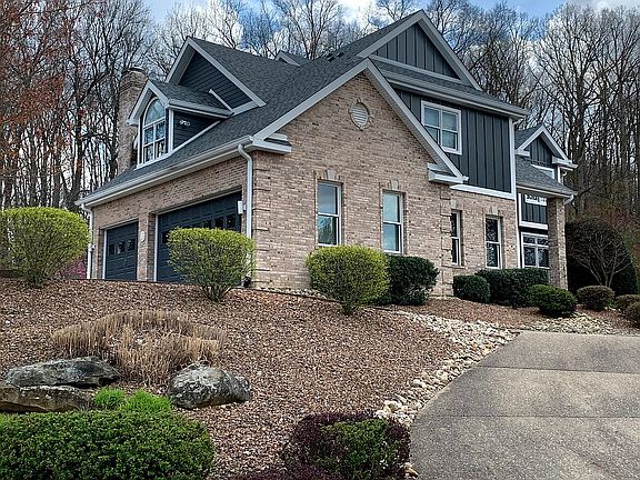3rd image of 126 Crystal Springs Dr
