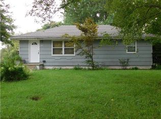 305 E Washington St, Kearney, MO 64060