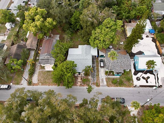 2nd image of 1422 17th St W
