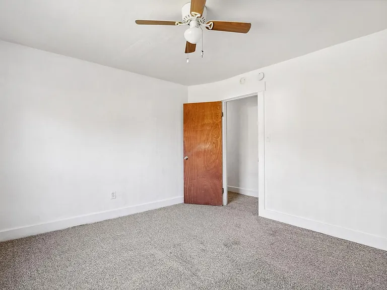 112-114 Rockwood Ave — Photo 37