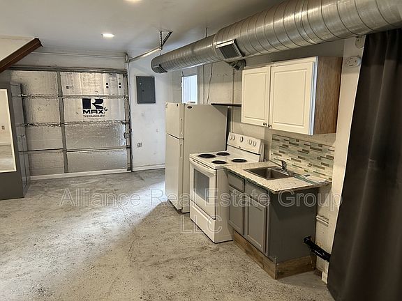 3rd image of 2110 S Sherman St #G