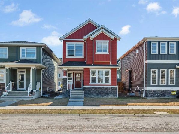 415 S Redstone Dr NE, Calgary, AB T3N 0R1