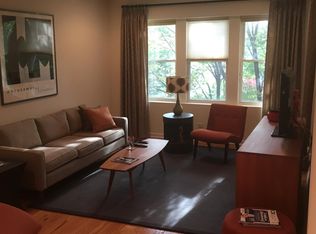 1418 W Arthur Ave #3, Chicago, IL 60626