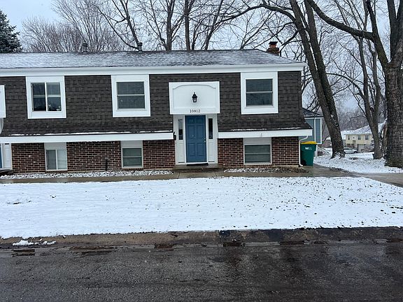 5th image of 10812 W 90th Ter