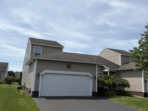5117 Constitution Ln, Liverpool, NY 13088