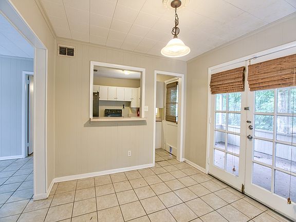 4th image of 320 Mayo St #057c4347b