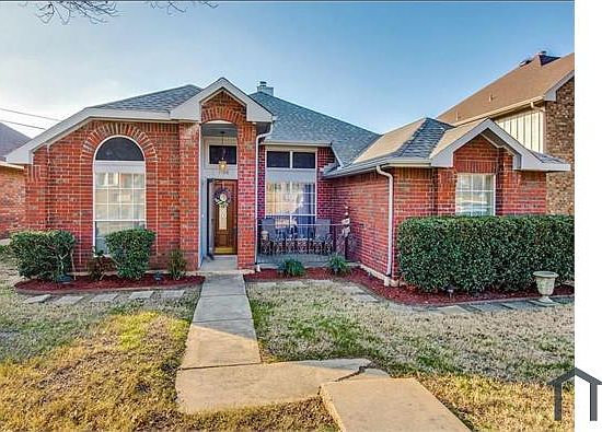 4th image of 1108 Holly Dr