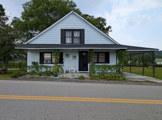 4 Lawson Bottom Rd, Burkesville, KY 42717