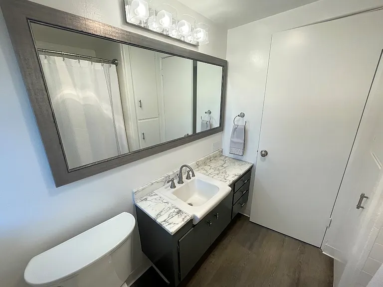285 W. California Blvd — Photo 16