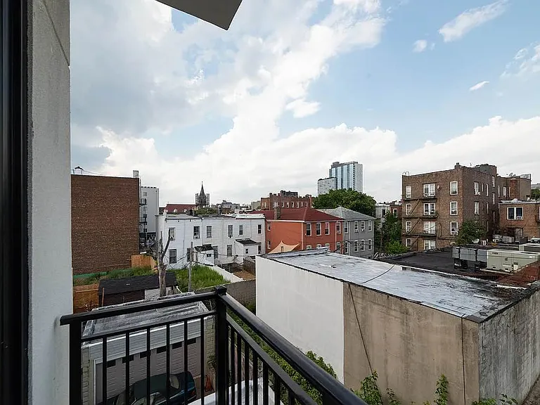 153 Erasmus St #2J — Photo 9