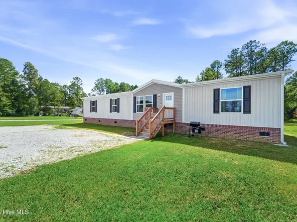 856 Old 30 Road, Jacksonville, NC 28546