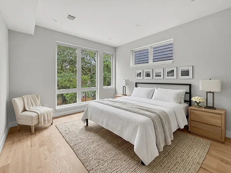29 Clinton Ave #2A — Photo 7