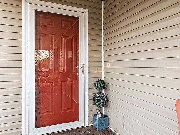 2nd image of 4510 Greenwood Dr
