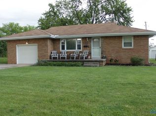 1005 Grasser St, Oregon, OH 43616