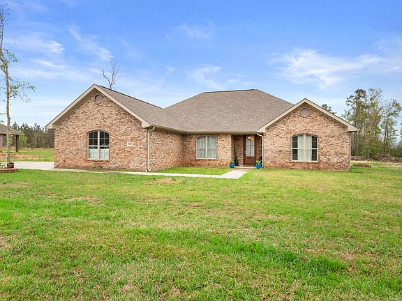 2nd image of 202 Lauren Ln