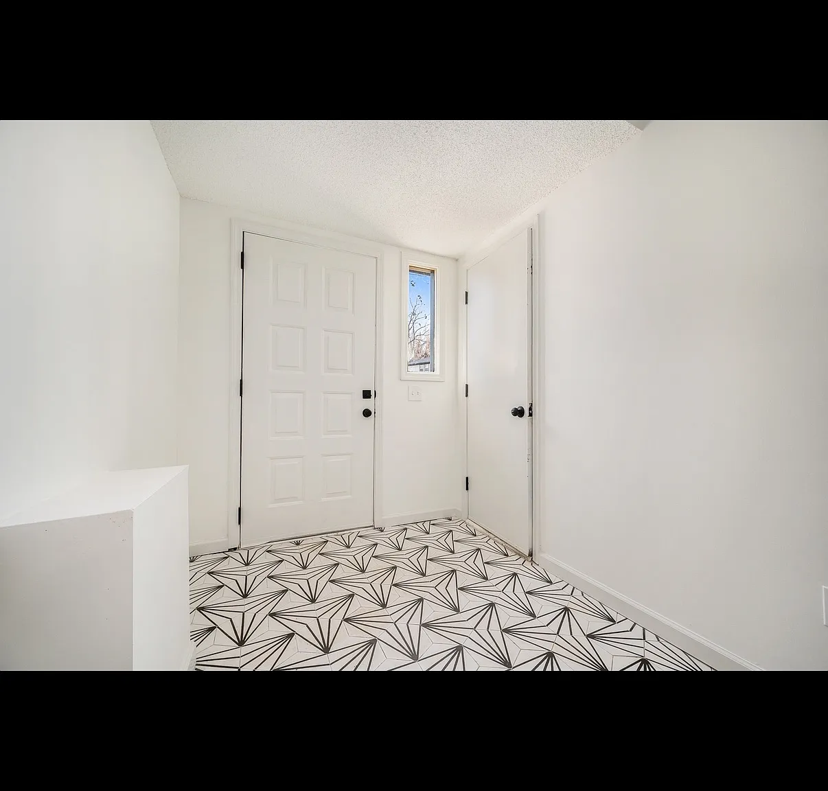 3 bed, 1500 sqft, $1,790 — Photo 2
