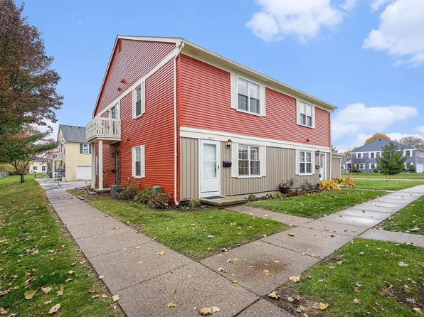 1649 Wingate Blvd, Ypsilanti, MI 48198