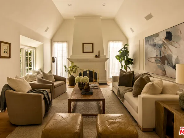 102 N Laurel Ave, Los Angeles, CA 90048