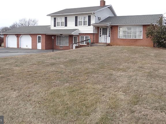 3rd image of 12121 Williamsport Pike
