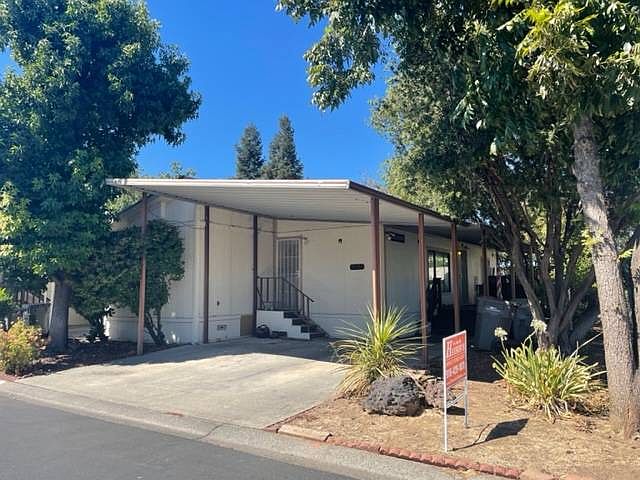 2nd image of 1399 Sacramento Ave Unit 121
