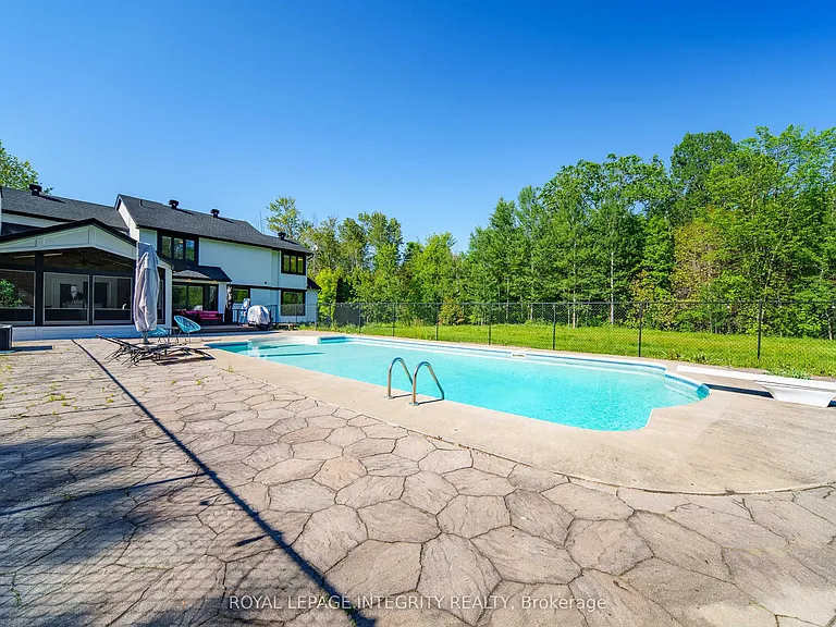 1218 Rideau Bend Cres — Photo 49