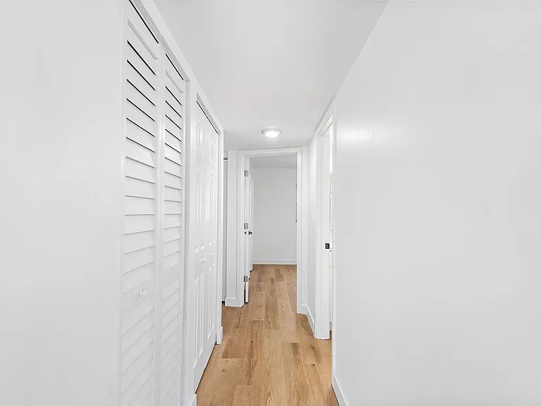 555 62nd St S #110 — Photo 6