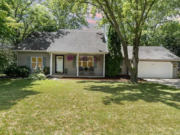 2609 Granada Ln, Saginaw, MI 48603