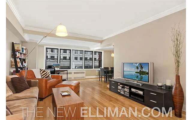 Sold by Douglas Elliman | media 18